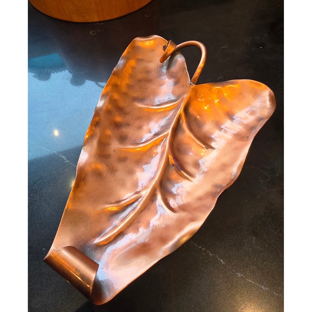Vintage Gregorian Copper #300 Hand Hammered Leaf Dish Mid Century Modern Tray
